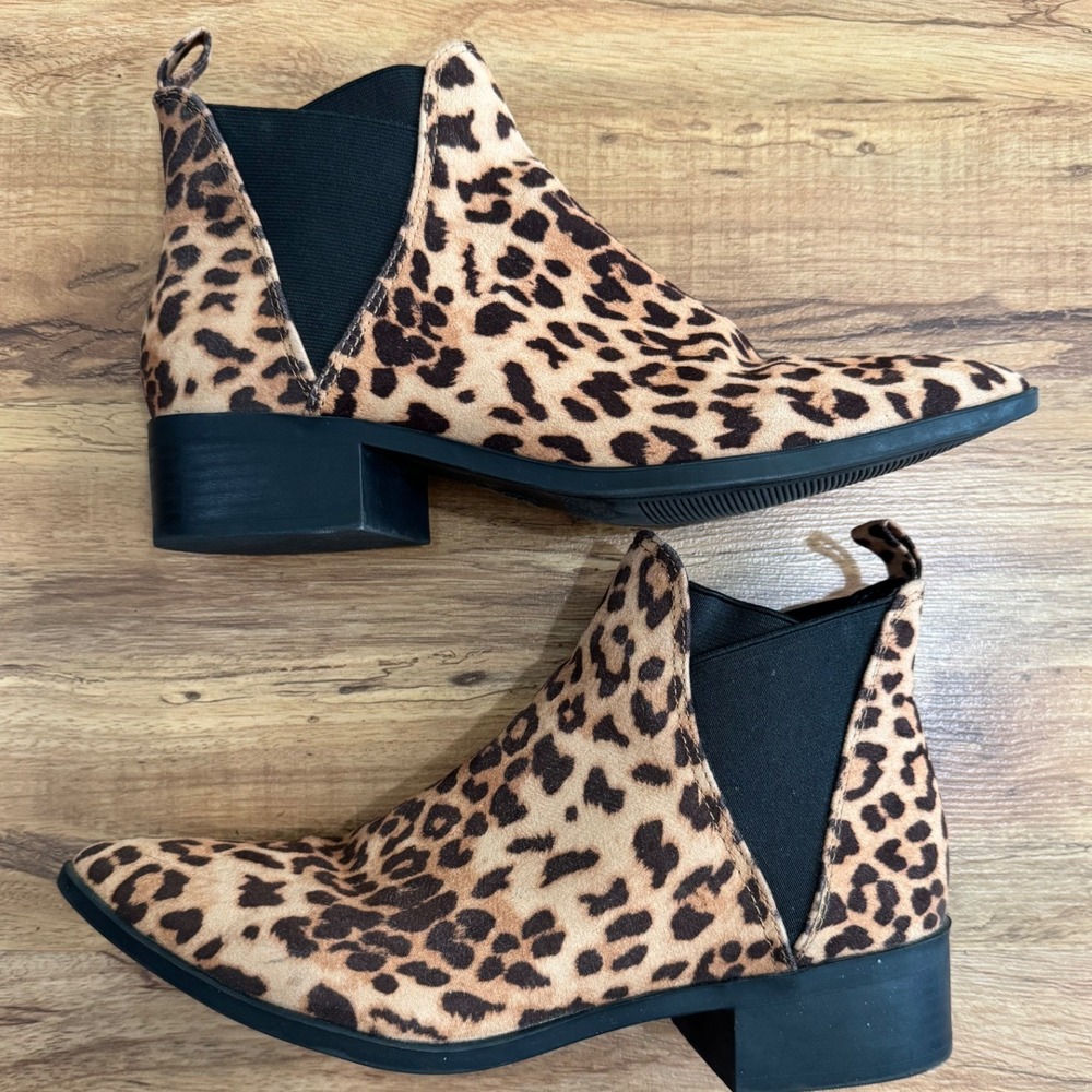 Bella Vita Leopard Print Ankle Boots Pointed Toe Chelsea Booties Brown Black‎ 9